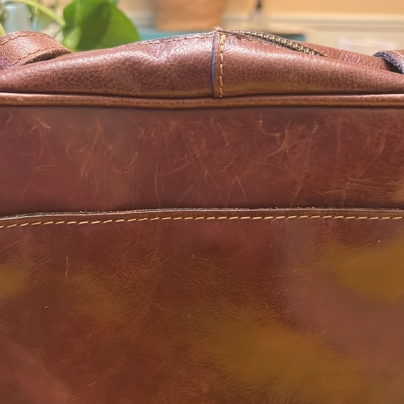 Well Loved Patricia Nash Should Bag - Picture 2 of 6